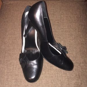 Amanda Smith Black Flower 4in Heels